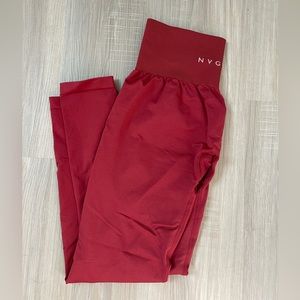 Maroon seamless nvgtn leggings